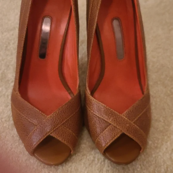 Ted Baker peep toe heels - Picture 3 of 5